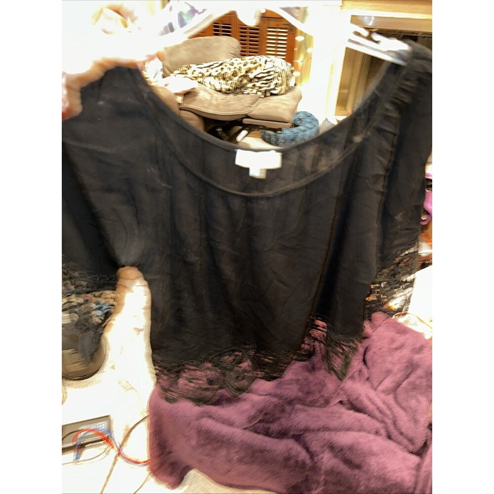 Love  J Women’s Blouse Size Med Black Stretch 3/4 Sleeve Top
